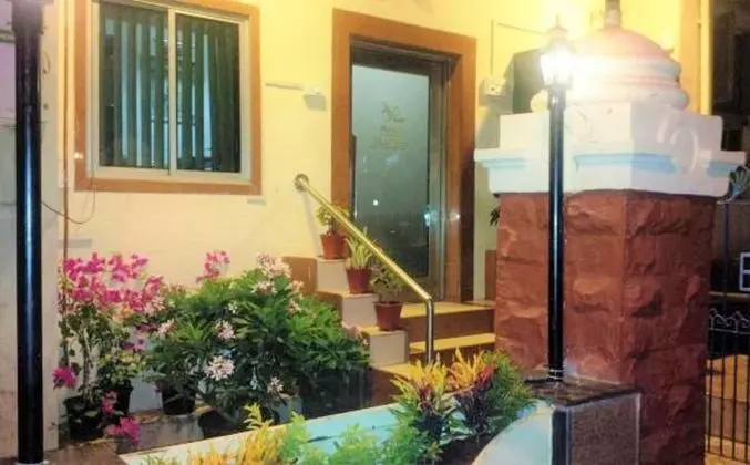 Hotel Blue Bird Colaba