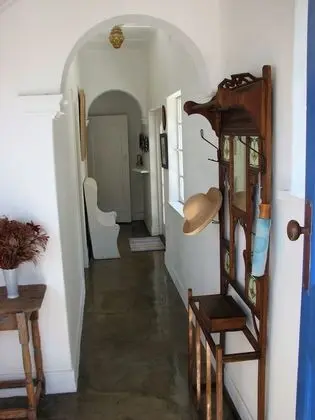 Blue On Blue Bed and Breakfast - Lobi