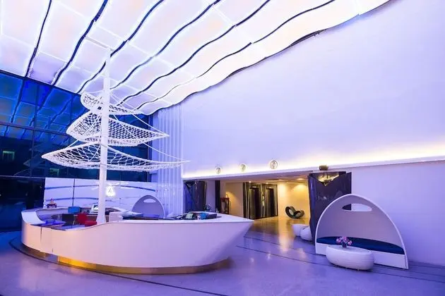 Blue Boat Design Hotel - Lobi