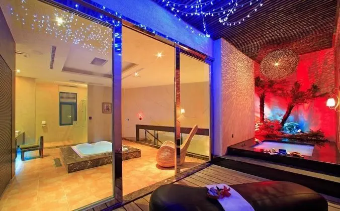 Blue Coast Spa Motel - Spa