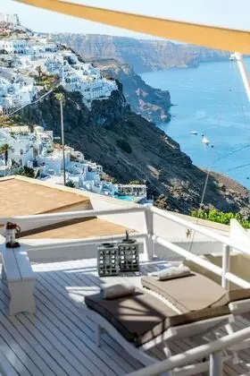 Blue Dolphins Apartments & Suites - Dış Mekan