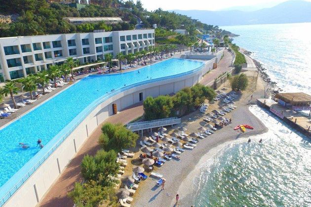 Blue Dreams Resort