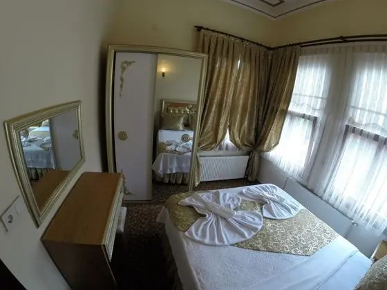 Blue Eye Suites