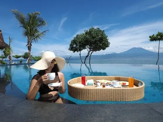 Blue Harbor Beachfront Villas & Resto - Havuz