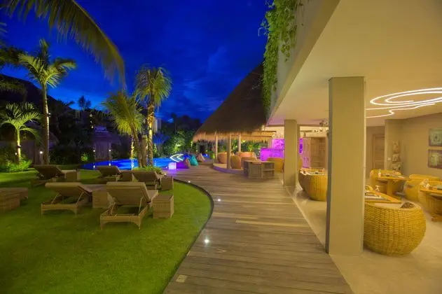 Blue Karma Hotel Seminyak - Lobi