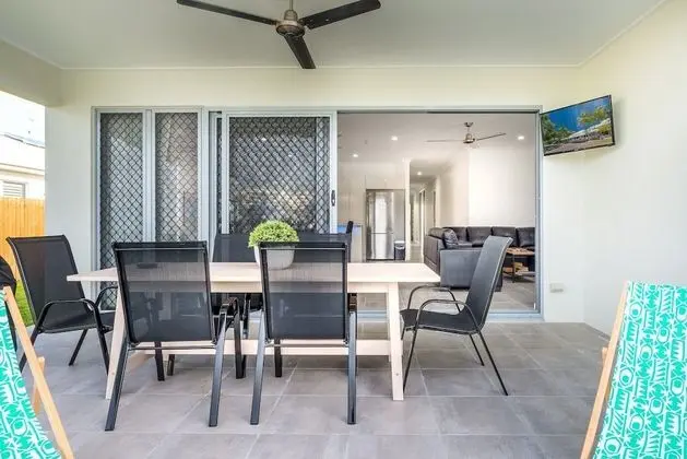 Blue Lagoon Villa B in Trinity Beach - Dış Mekanlar