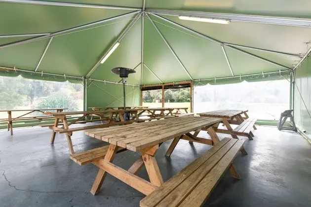 Blue Lake Top 10 Holiday Park - Yerinde Yemek