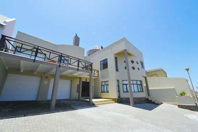 Blue Lily Langstrand Self Catering