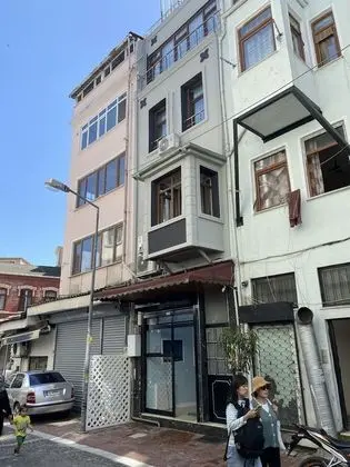 Blue Mansion Hotel