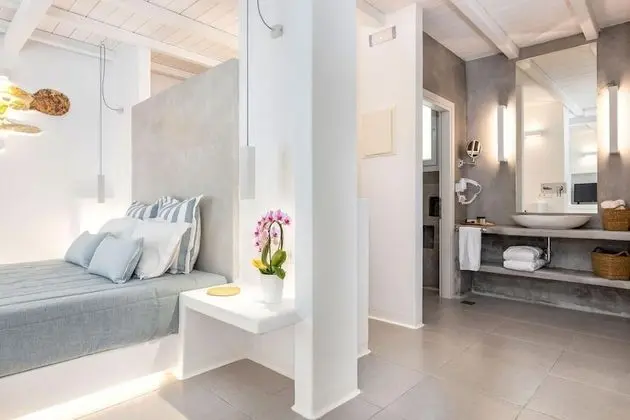 Blue Mare Villas Paros Votsalo Suite