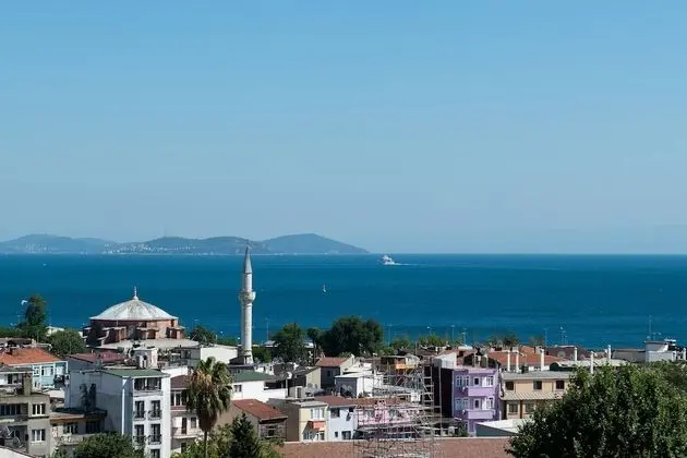 Blue Marmara Suites