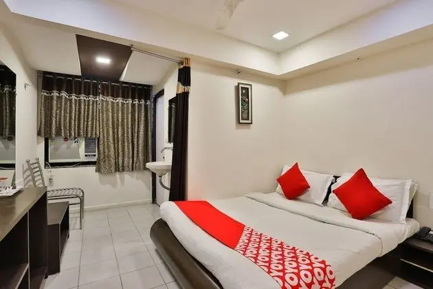 Hotel Blue moon by Sky Stays