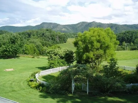 Blue Mountain Mist Country Inn