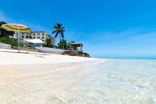 Blue Ocean Village House at Cable Beach - Plaj