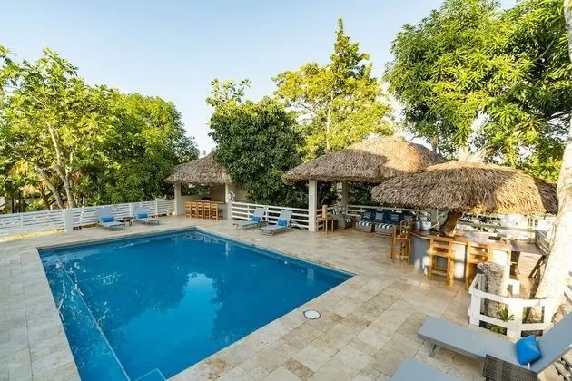 Blue Paloma Bed & Breakfast - Havuz