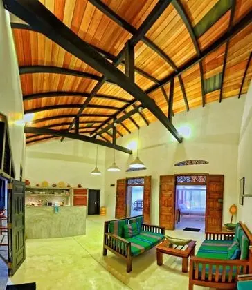 Blue Parrot Beach Villa - Lobi