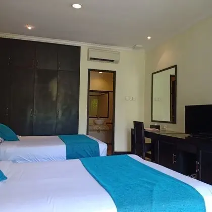 Blue Point Bay Villas