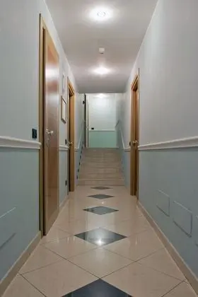 Hotel Blue Ribbon - İç Mekan