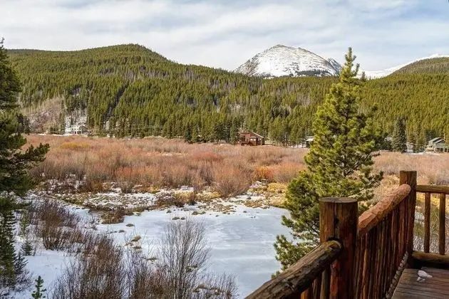 Blue River Hideaway by Boutiq