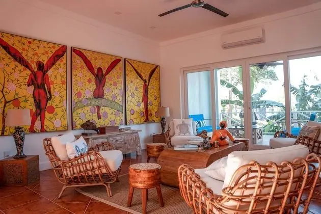 Blue Roatan Resort