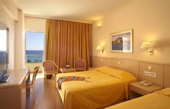 Blue Sea Beach Resort - Oda