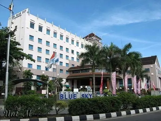 Blue Sky Hotel - Genel