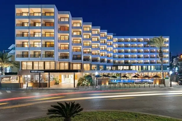 Blue Sky city beach hotel