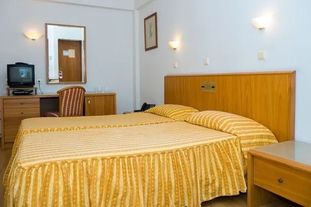 Blue Sky city beach hotel - Oda