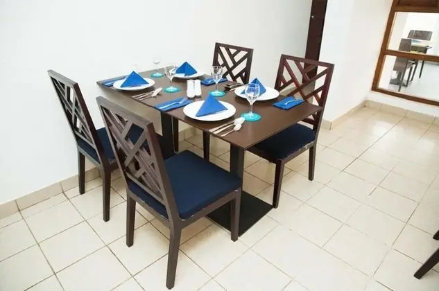Blue Sky Holiday Hotel - Yerinde Yemek