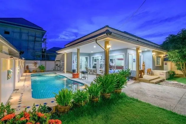Blue Sky Pool Villa
