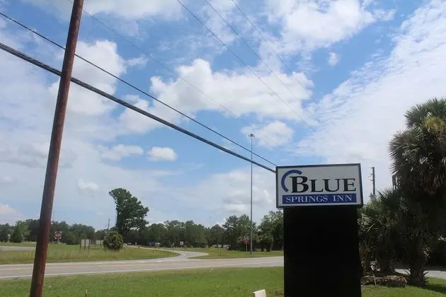 Blue Springs Inn