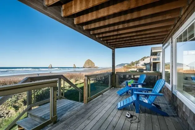 Blue Starfish by Avantstay Ocean Views & Direct Cannon Beach Access