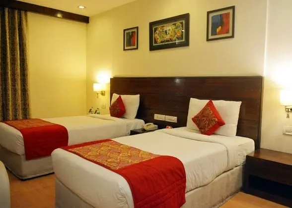 Hotel Blue Stone - Nehru Place - Oda
