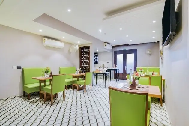 Hotel Blue Stone - Nehru Place - Yerinde Yemek