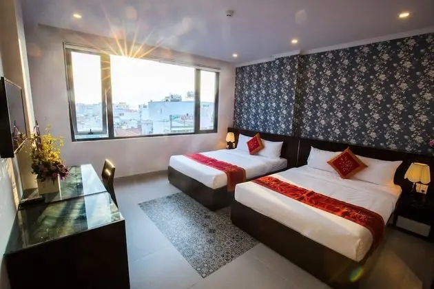Blue Summer Hotel - Öne Çıkan Resim
