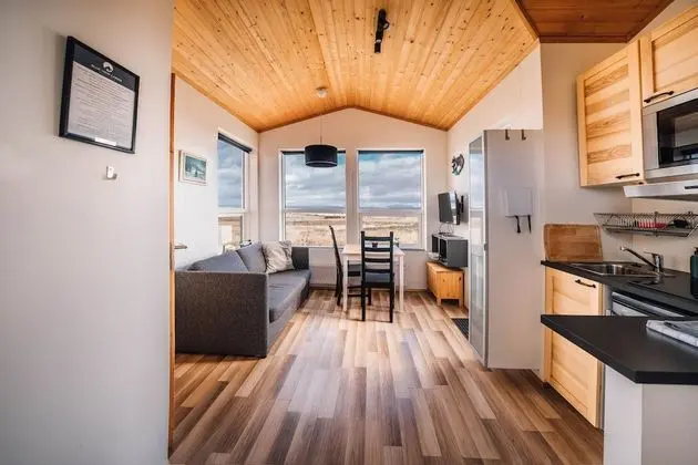 Blue View Cabin 1B with Hot Tub - Oda Düzeni