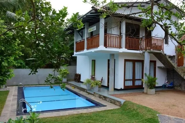 Villa Blue Water Hikkaduwa - Dış Mekan