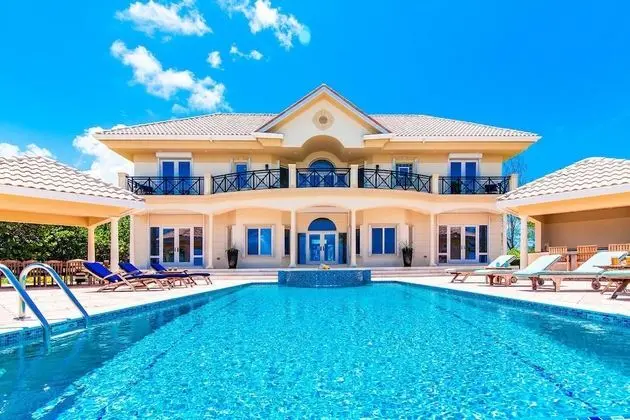 Blue Water Villa