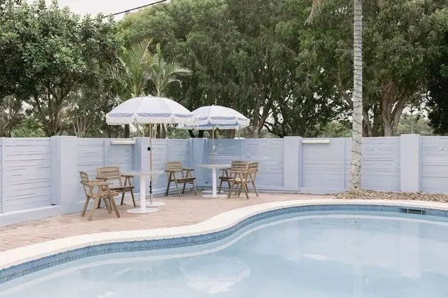 Blue Water Motel