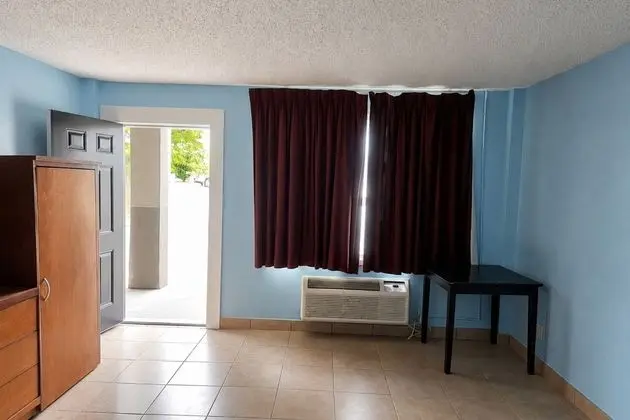 Blue Way Inn & Suites Wichita East - Oda