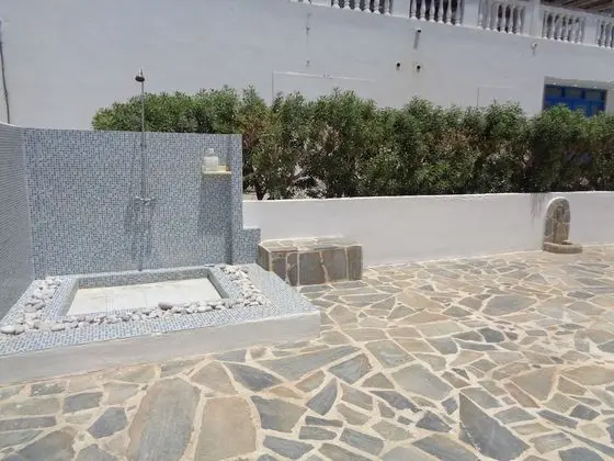 Blue and White Studios & Apartments - Dış Mekan