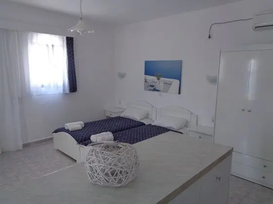 Blue and White Studios & Apartments - Oda