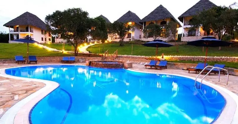Bluebay Beach Resort - Havuz