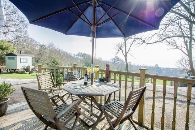 Bluebell Cottage - 2 Bedroom Holiday Home - Bronllys Farm Llanelli - Oda