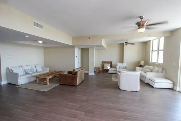 Bluebird Suites in Brickell - Lobi