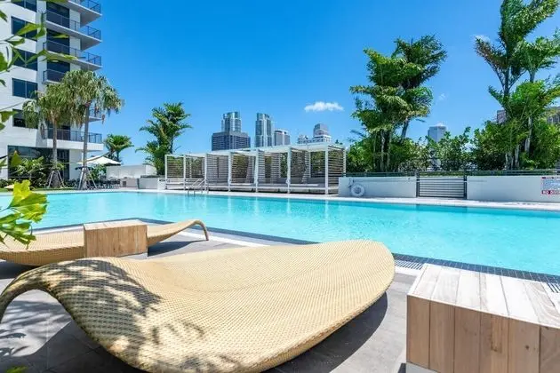 Bluebird Suites Downtown Brickell