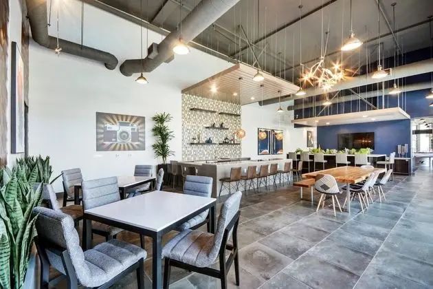Bluebird Suites near Facebook HQ - Lobi
