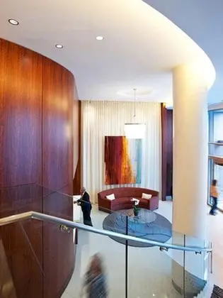 Bluebird Suites near National Airport - Lobi