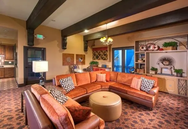 Bluebird Suites in Santa Clara - Lobi