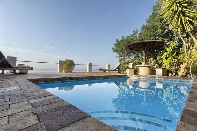 Bluegum Hill Guesthouse & Apartments